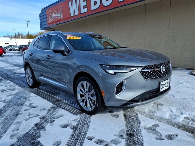 Used 2023 Buick Envision Avenir image 1