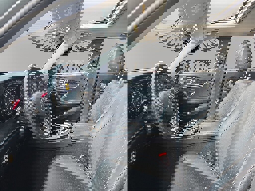 Used 2018 Mercedes-Benz E 300 w/ Premium 1 Package image 9