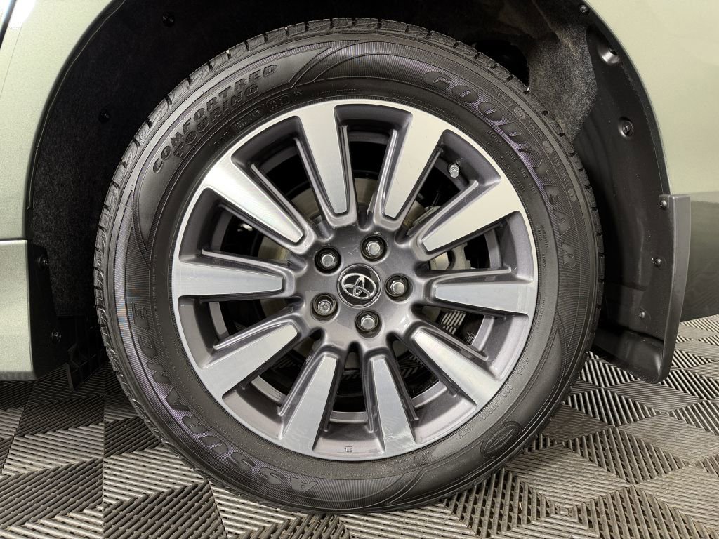 Used 2018 Toyota Sienna XLE Premium w/ Protection Package AWD/4WD image 54