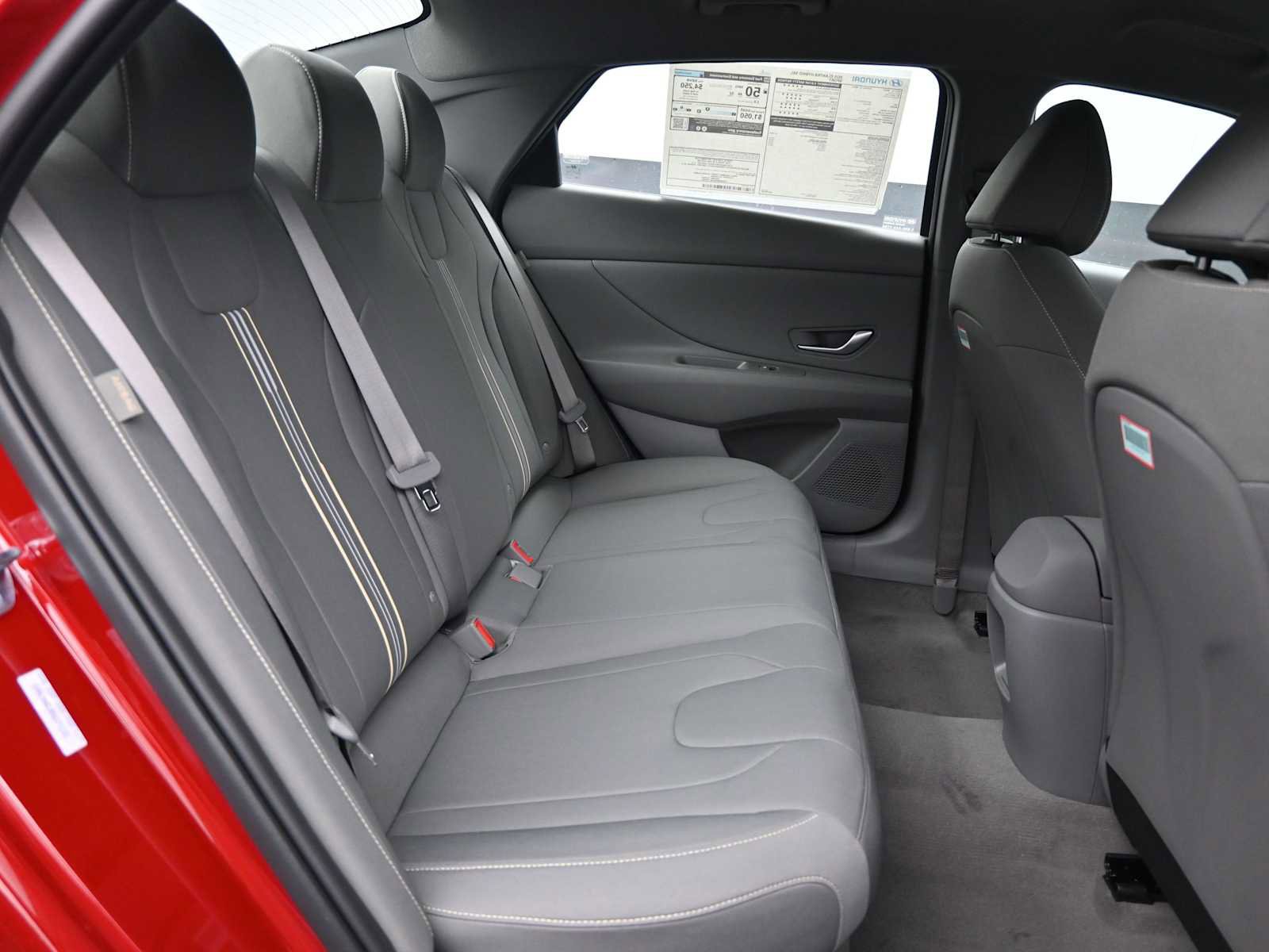 Used 2025 Hyundai Elantra SEL FWD image 12