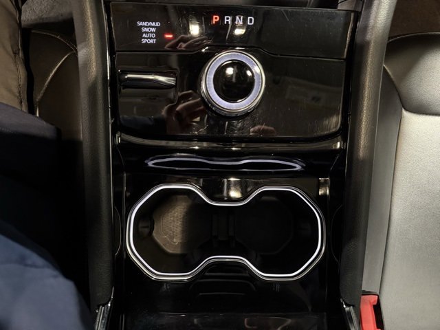 Used 2023 Jeep Grand Cherokee Limited image 22