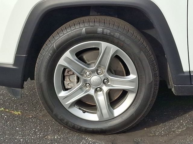 Used 2024 Jeep Compass Latitude AWD/4WD image 8