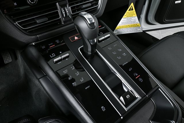 New 2025 Porsche Macan image 19