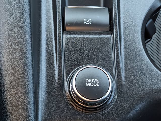 Used 2025 Ford Explorer ST AWD/4WD image 16