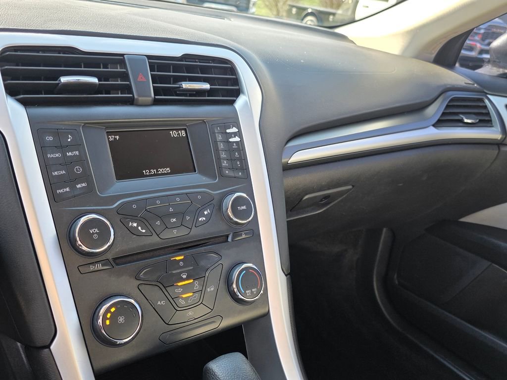 Used 2016 Ford Fusion S w/ Equipment Group 101A image 25