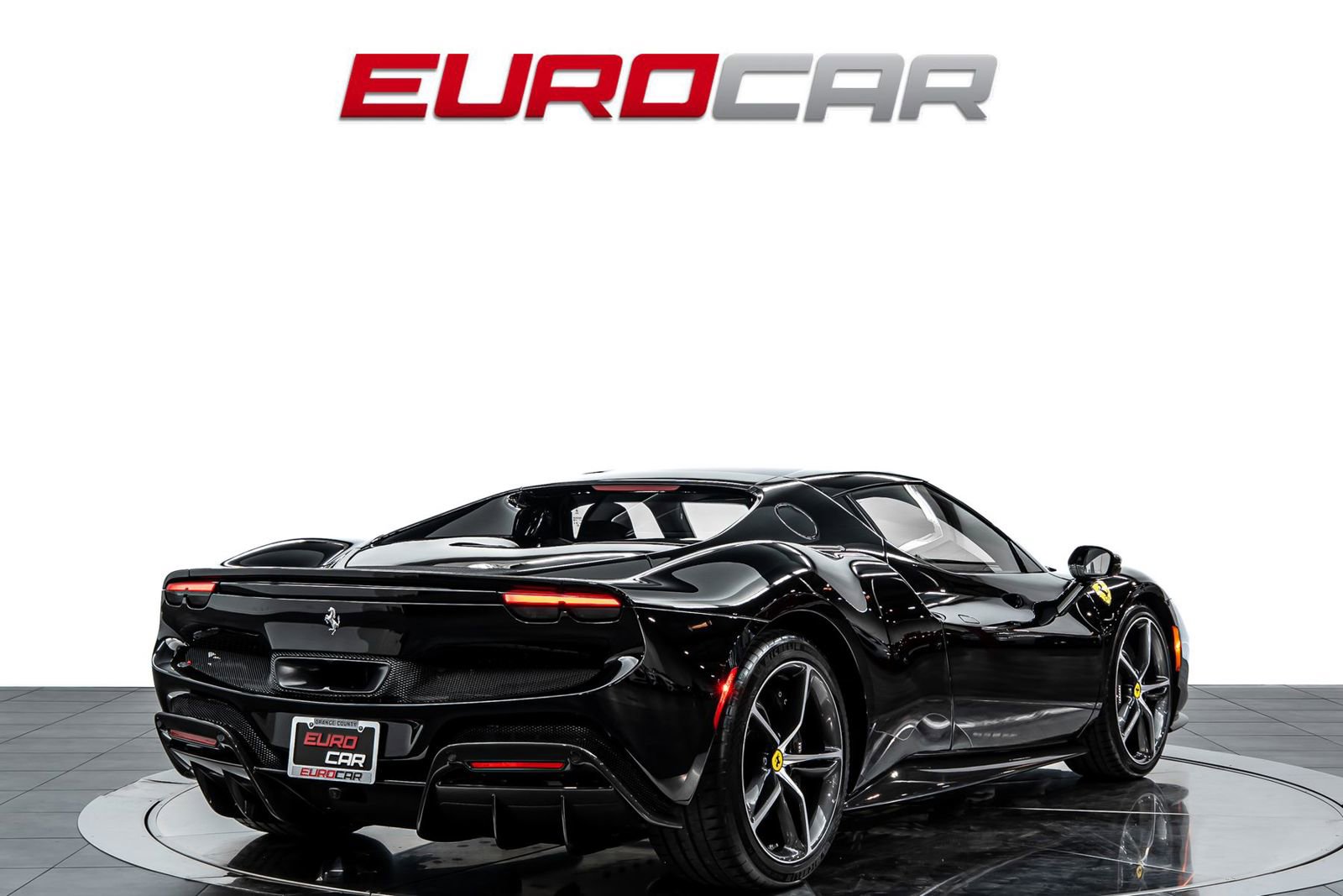 Used 2024 Ferrari 296 GTB RWD image 5