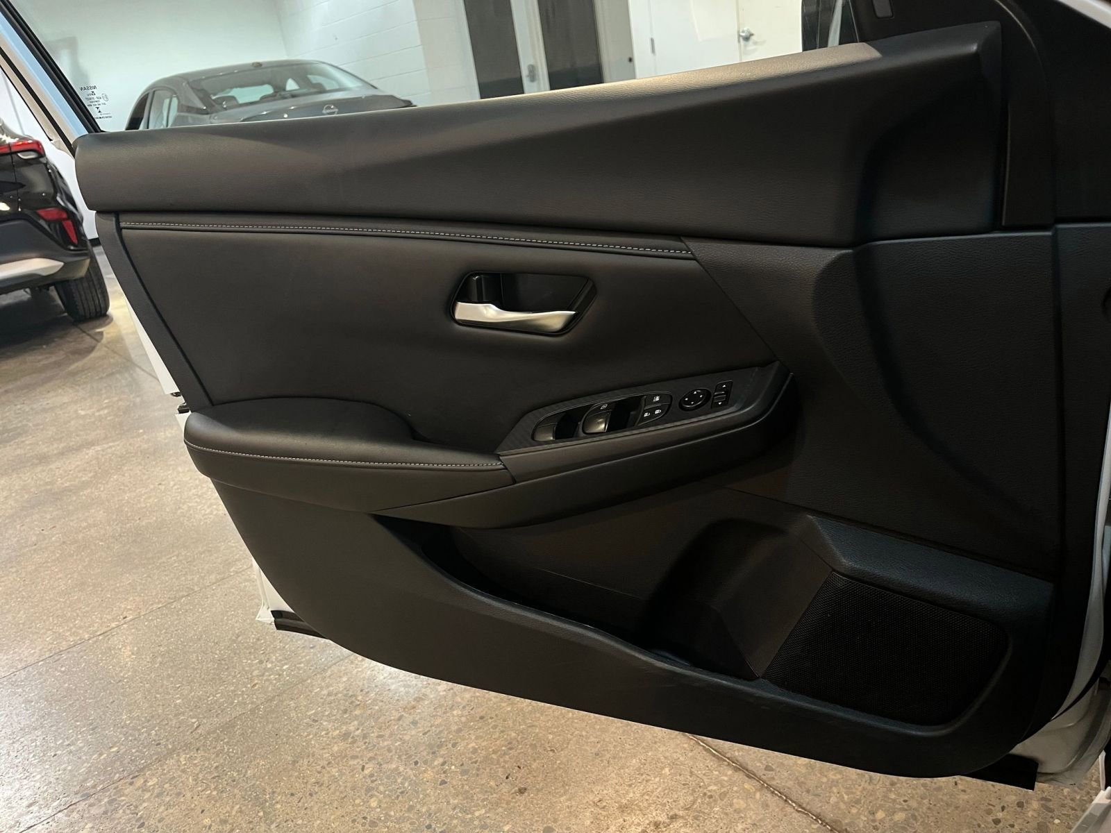 Used 2025 Nissan Sentra SV image 18