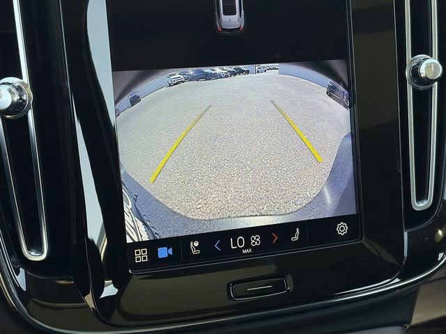 Certified 2023 Volvo XC40 B5 Plus w/ Driver Assist Package AWD/4WD image 29