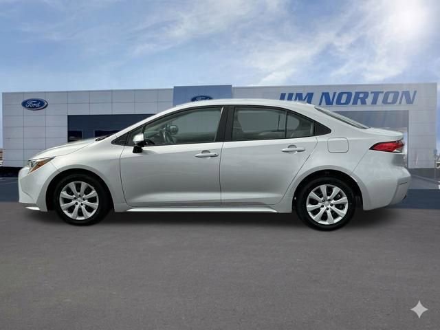 Used 2023 Toyota Corolla LE image 8