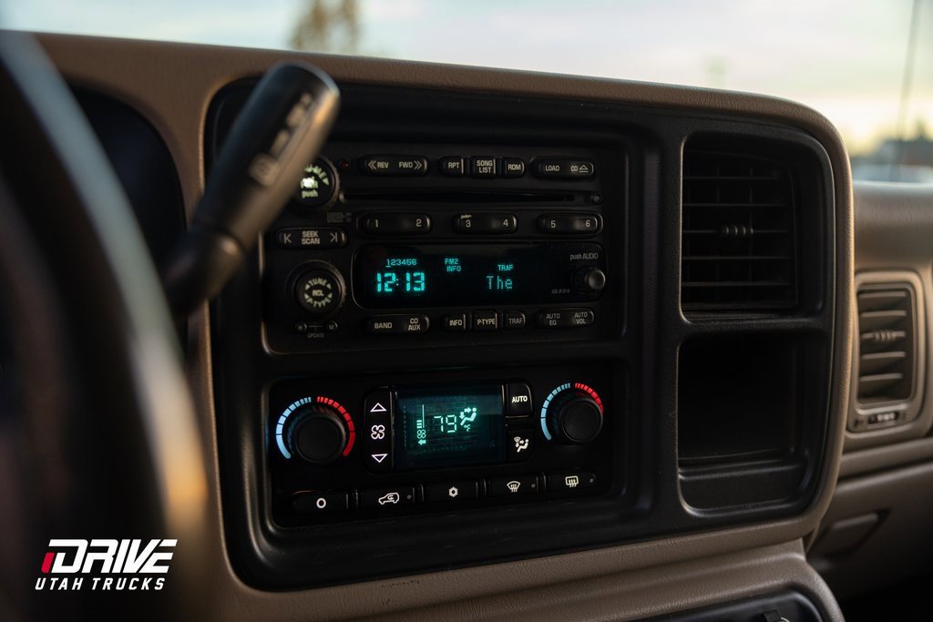 Used 2003 Chevrolet Silverado 2500 LT image 29