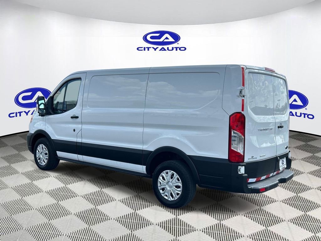 Used 2022 Ford Transit 250 Low Roof w/ Exterior Upgrade Package RWD image 7