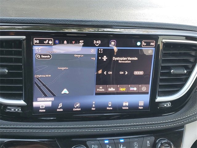 Used 2024 Chrysler Pacifica Limited w/ Uconnect Theater Family Group image 17