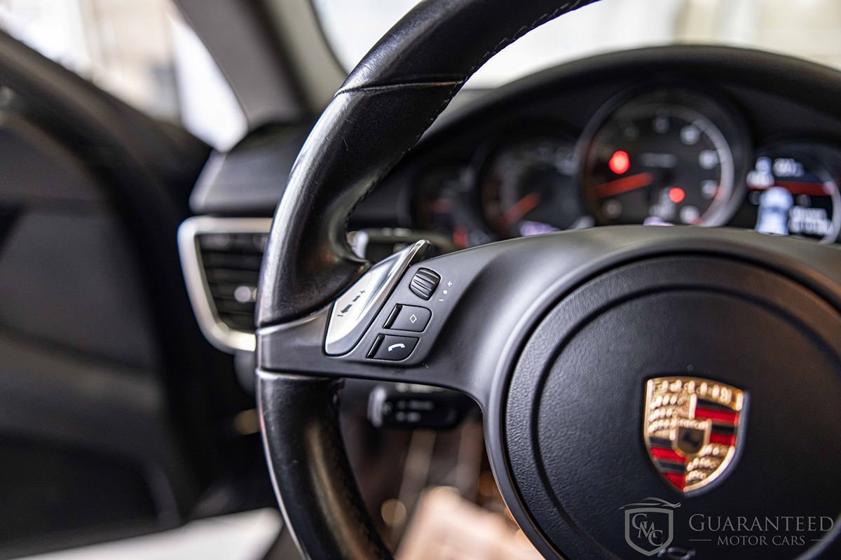Used 2015 Porsche Panamera 4 image 25