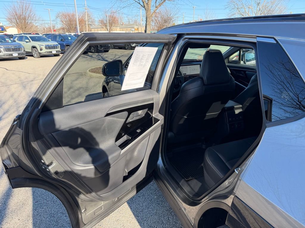 Used 2025 Toyota bZ4X AWD image 17