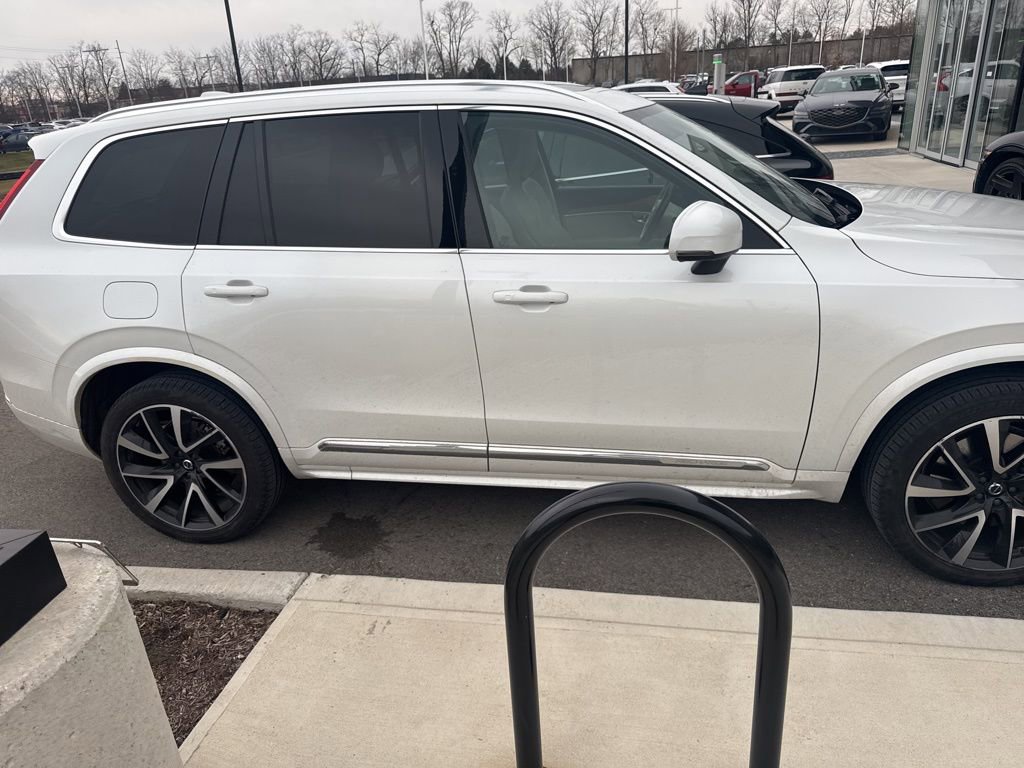 Used 2022 Volvo XC90 T8 Inscription Expression w/ Advanced Package image 3