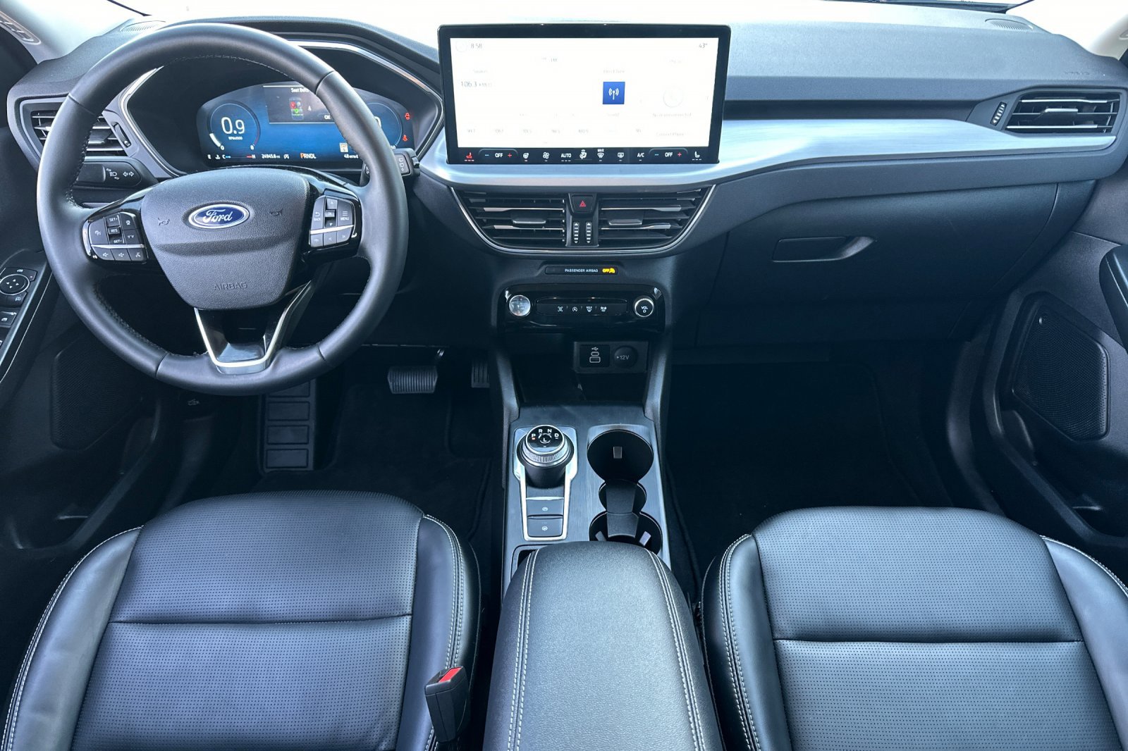 Used 2025 Ford Escape Platinum AWD/4WD image 14