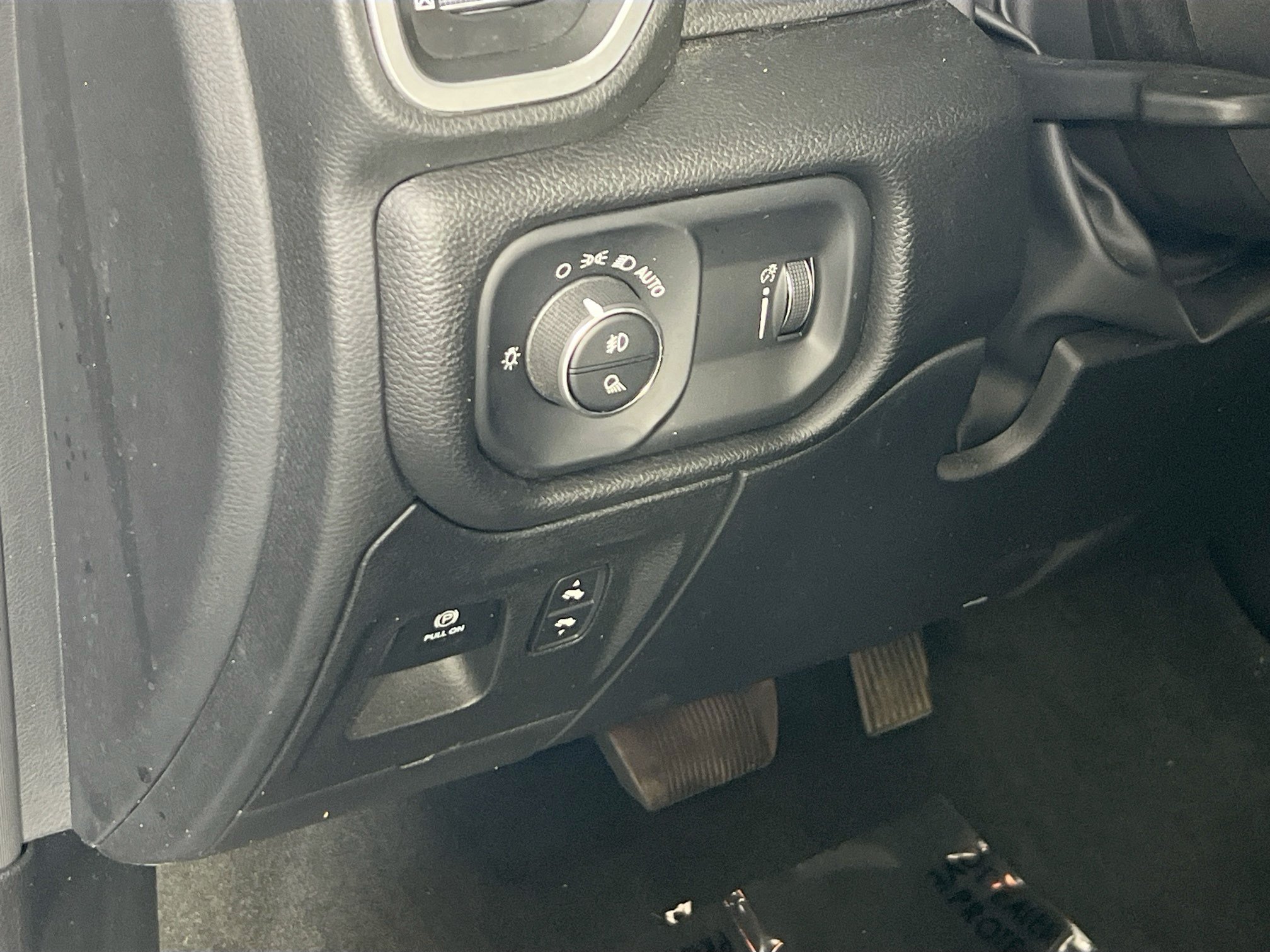 Used 2022 RAM 1500 Big Horn AWD/4WD image 10