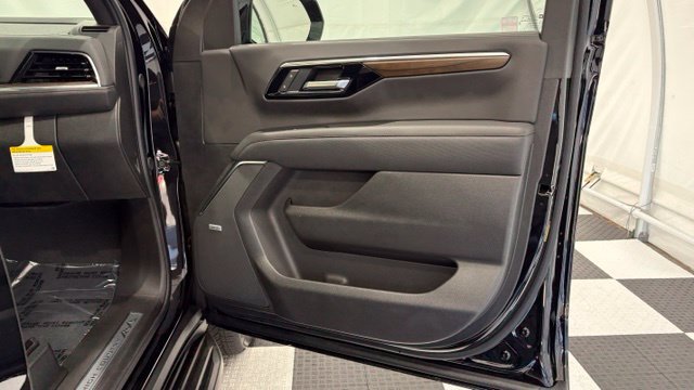 New 2026 Chevrolet Suburban High Country w/ Sun And Tow Package AWD/4WD image 27