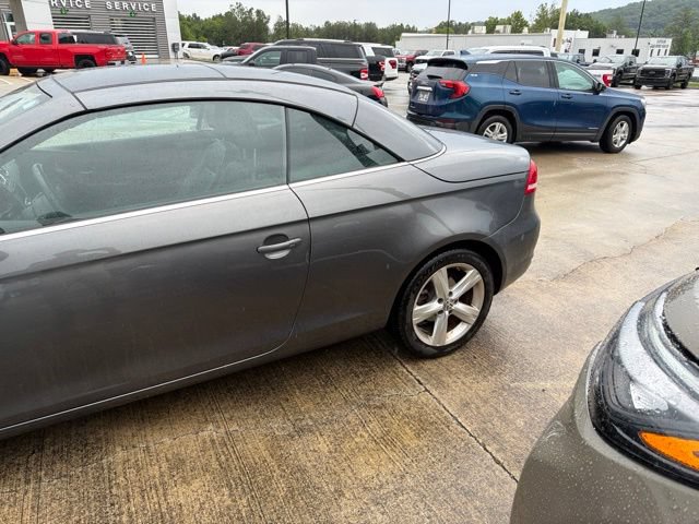 Used 2012 Volkswagen Eos Lux FWD image 4