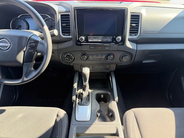 Used 2023 Nissan Frontier SV image 11