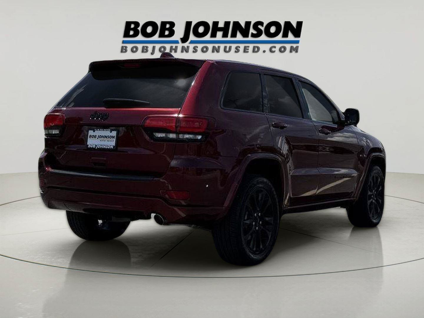 Used 2021 Jeep Grand Cherokee Laredo X AWD/4WD image 2