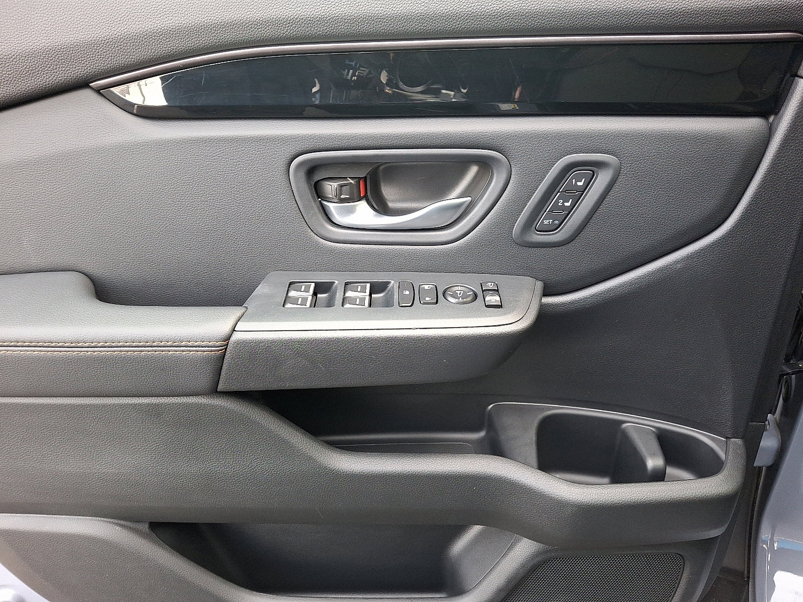 Certified 2025 Honda Pilot TrailSport image 10