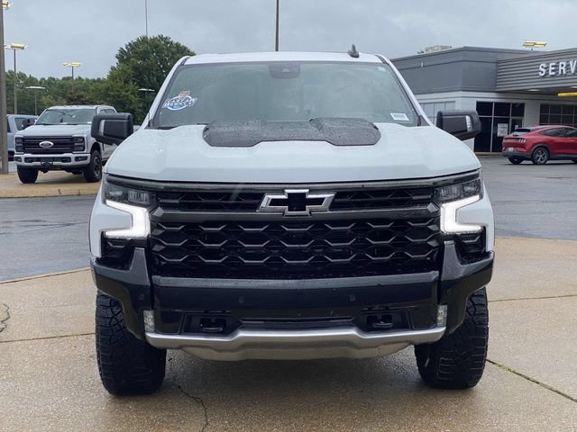 Used 2025 Chevrolet Silverado 1500 ZR2 w/ Technology Package AWD/4WD image 28