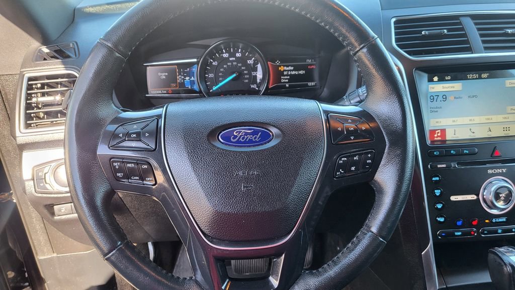 Used 2017 Ford Explorer Limited w/ Equipment Group 301A image 32