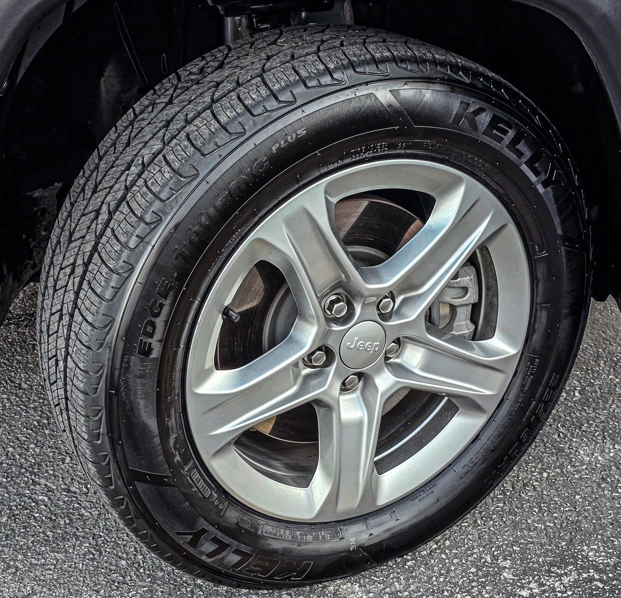 Used 2023 Jeep Compass Latitude w/ Convenience Group image 9