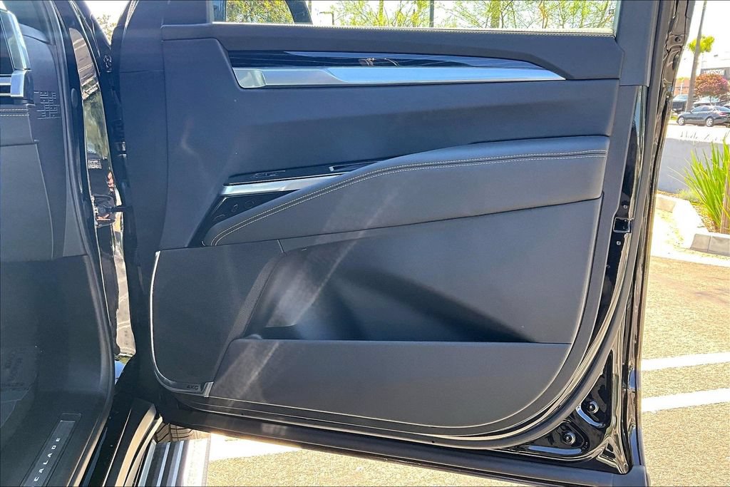 New 2026 Cadillac Escalade ESV Sport AWD/4WD image 33