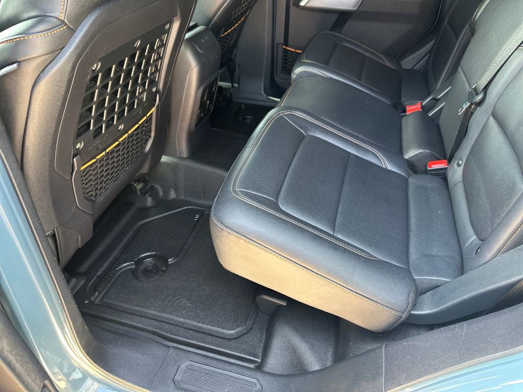 Used 2022 Ford Bronco Badlands w/ Sasquatch Package AWD/4WD image 32