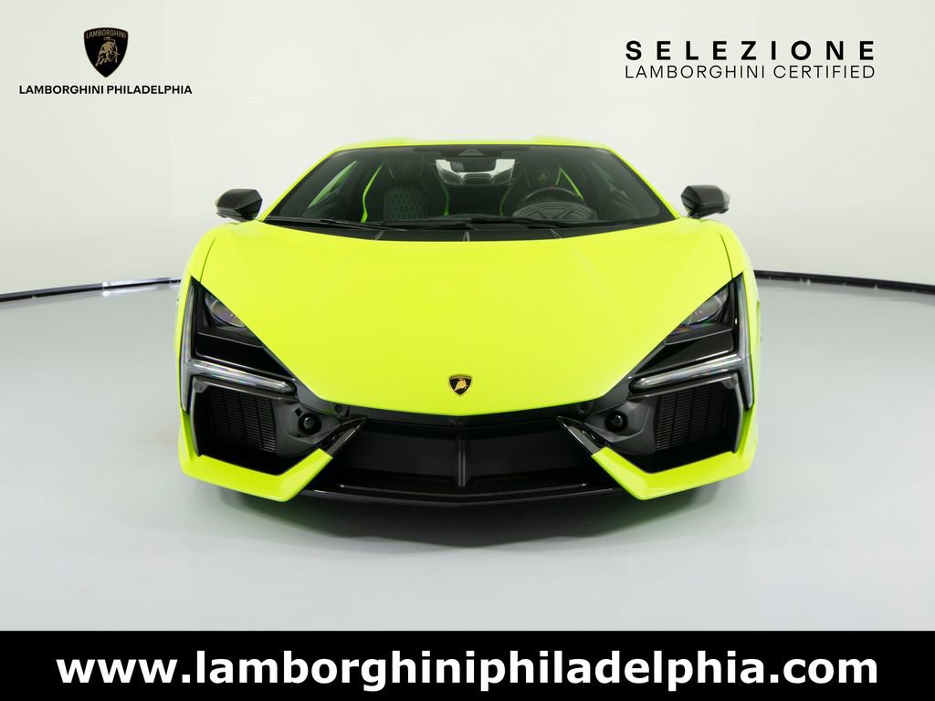 Used 2025 Lamborghini Revuelto image 2