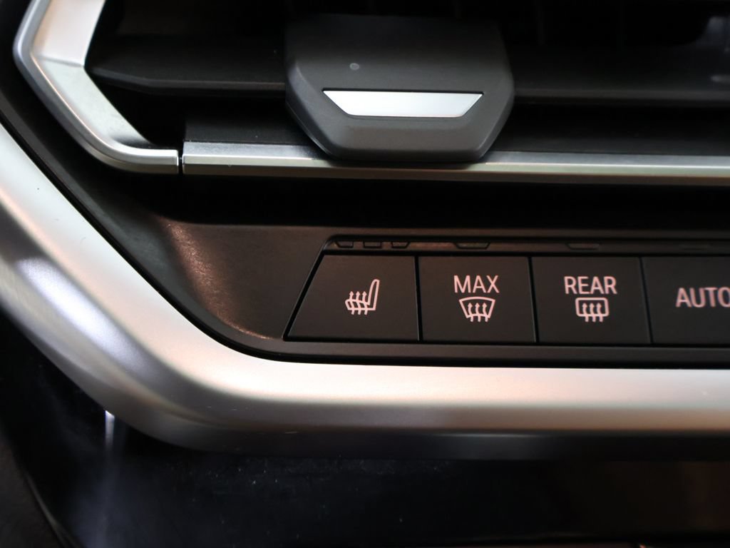Used 2024 BMW X4 xDrive30i AWD/4WD image 58