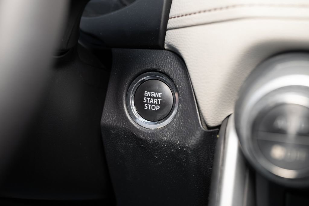 Used 2023 Toyota RAV4 XLE Premium AWD/4WD image 28