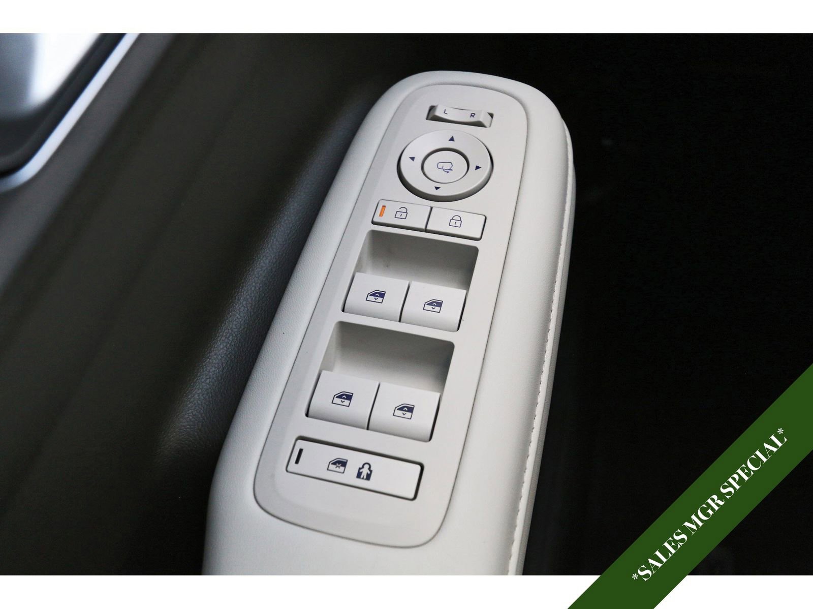 Used 2025 Hyundai Santa Fe Calligraphy image 23