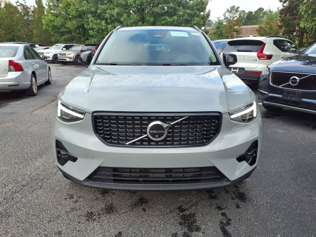 New 2026 Volvo XC40 B5 Plus w/ Protection Package Premier AWD/4WD image 9