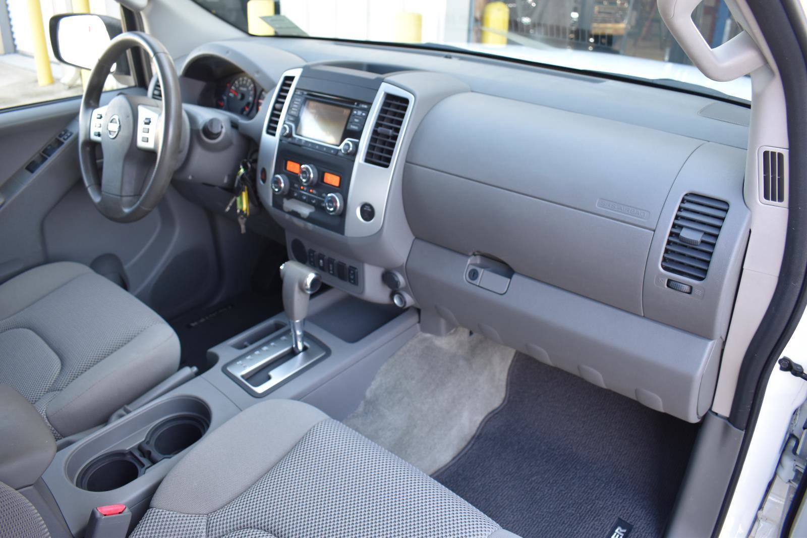 Used 2015 Nissan Frontier SV w/ SV Value Truck Package image 45