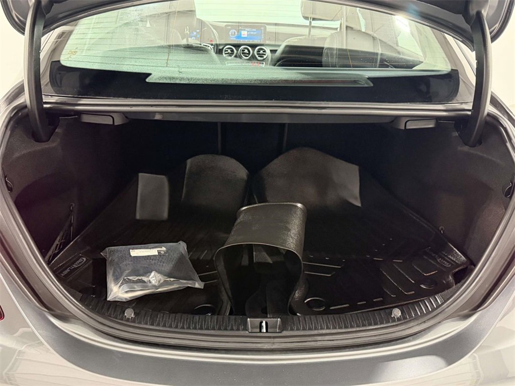 Used 2020 Mercedes-Benz C 300 4MATIC Sedan image 11