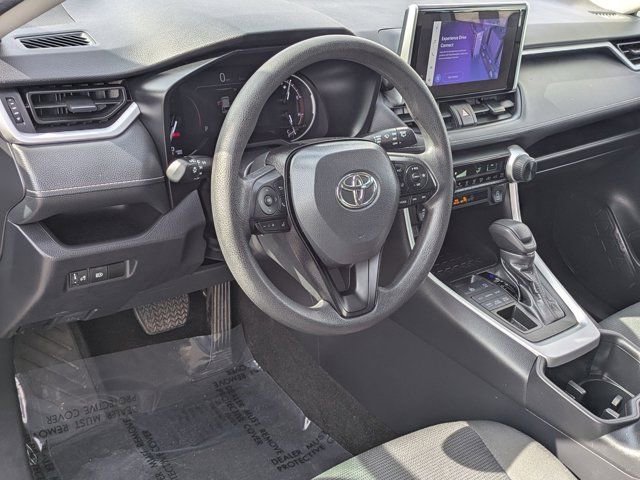 Used 2024 Toyota RAV4 LE image 17