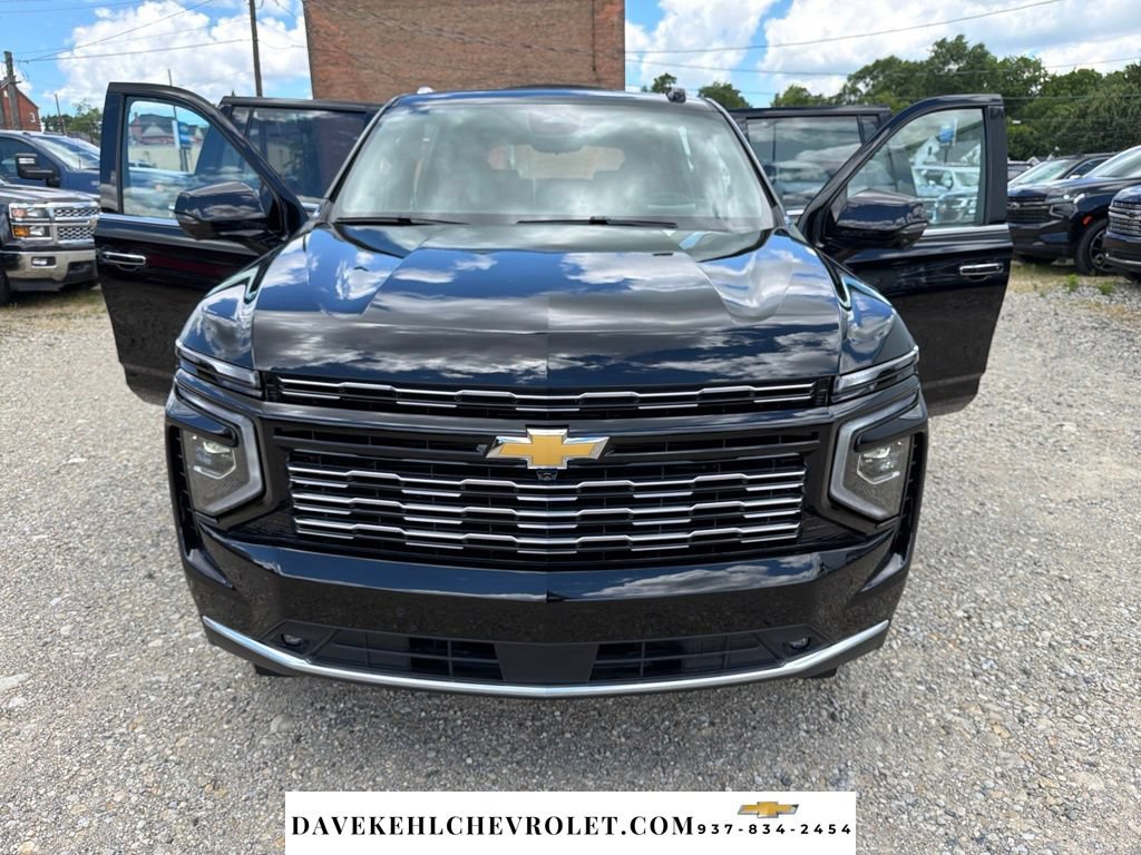 Used 2025 Chevrolet Suburban High Country w/ Sun And Tow Package AWD/4WD image 29
