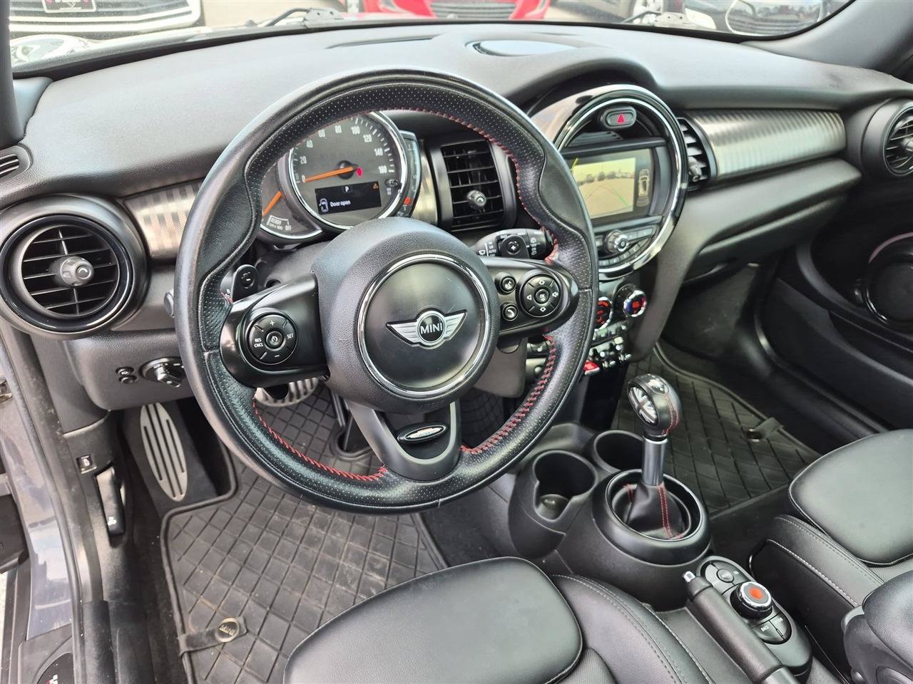 Used 2018 MINI Cooper S FWD image 16
