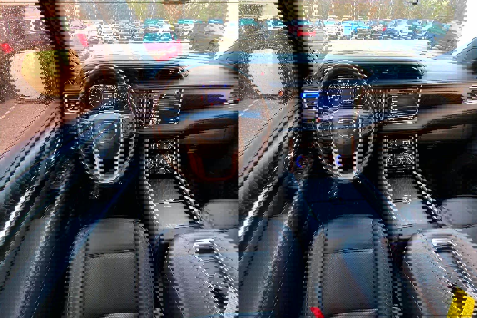 Used 2021 GMC Yukon Denali w/ Denali Ultimate Package image 5