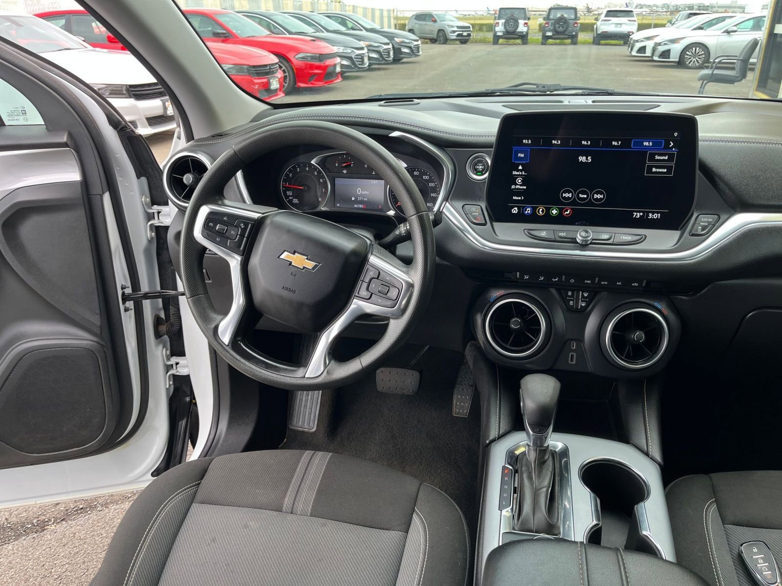 Used 2023 Chevrolet Blazer LT image 34