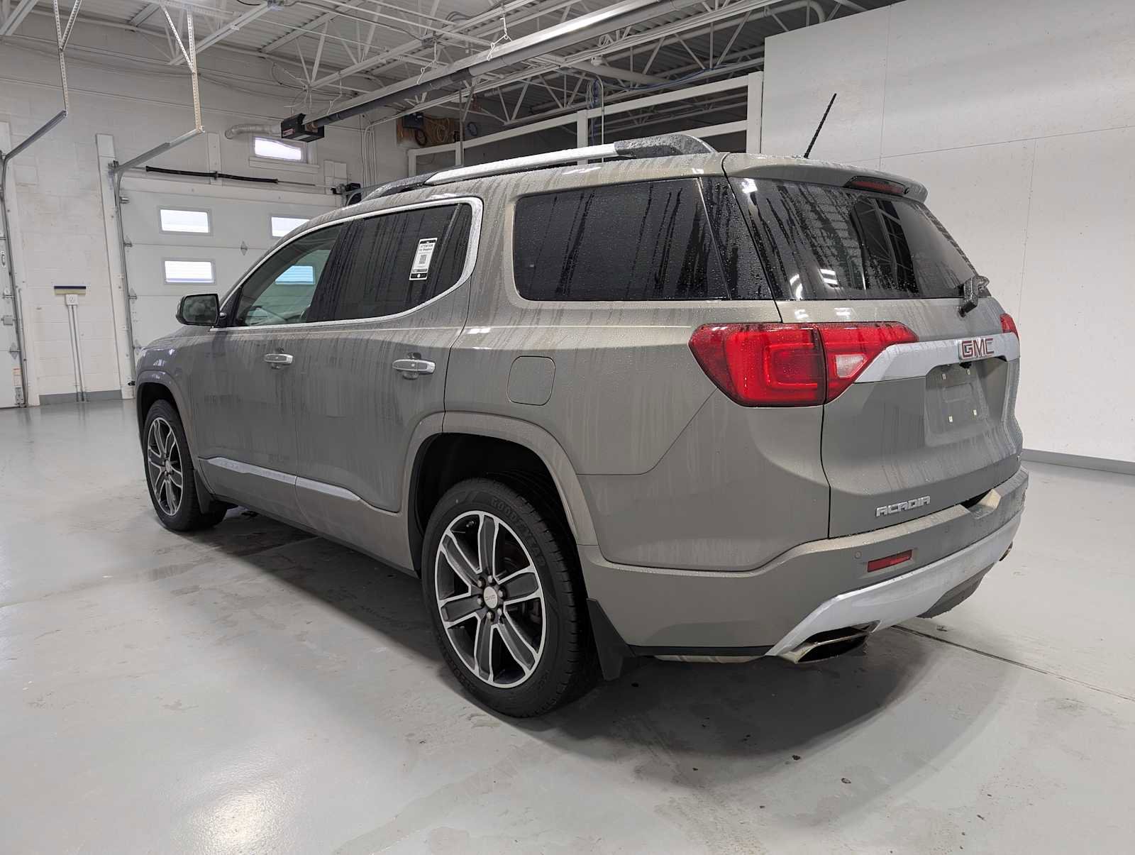 Used 2019 GMC Acadia Denali w/ Technology Package image 10