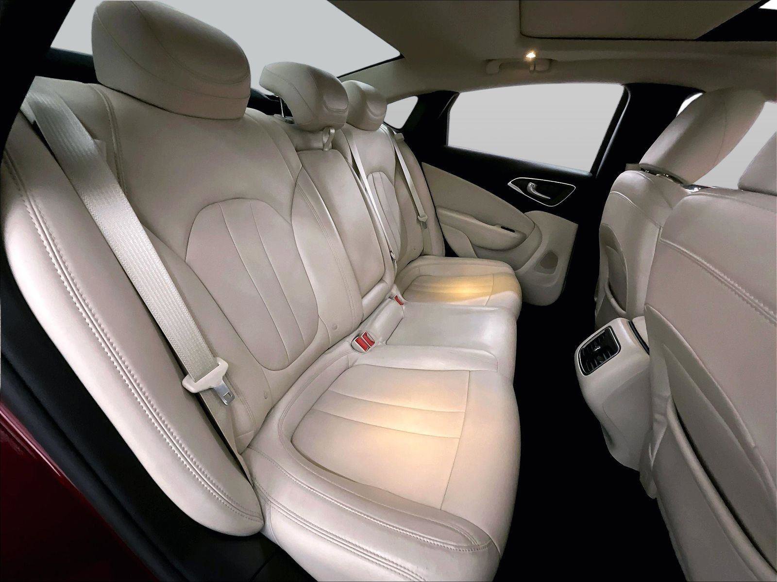 Used 2016 Chrysler 200 C image 26