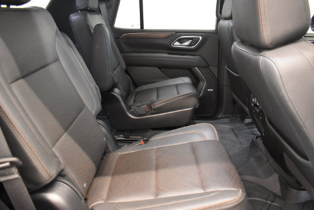 Used 2023 Chevrolet Tahoe High Country w/ LPO, Illumination Package AWD/4WD image 17