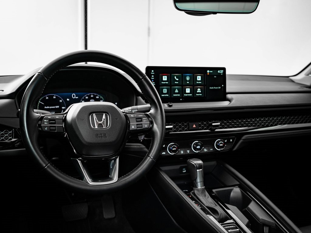 Used 2023 Honda Accord Touring image 4