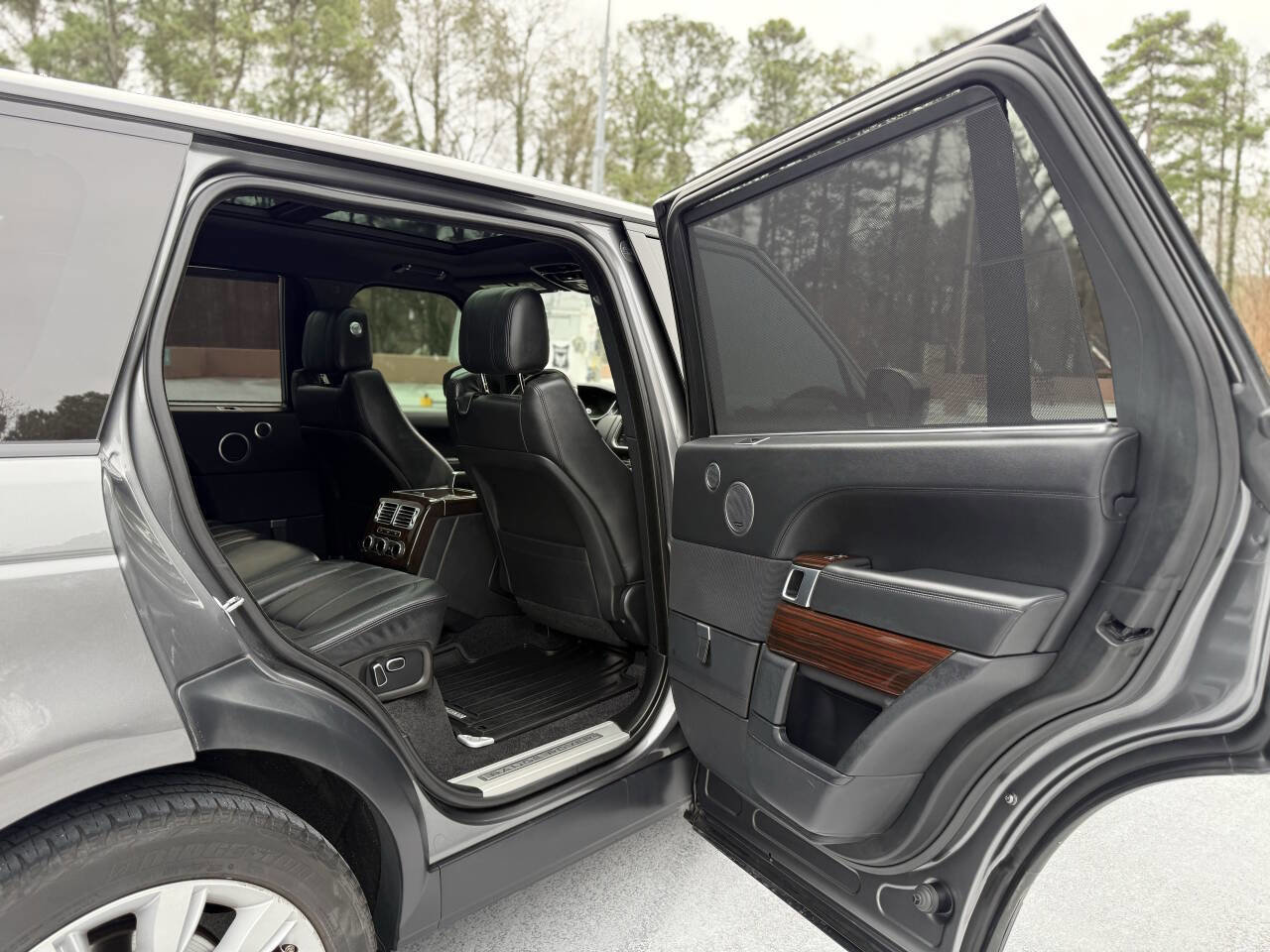 Used 2015 Land Rover Range Rover Long Wheelbase Supercharged image 25