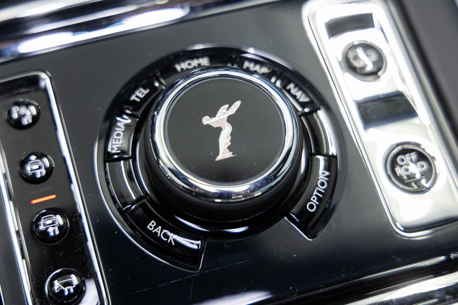 New 2027 Rolls-Royce Cullinan AWD/4WD image 48