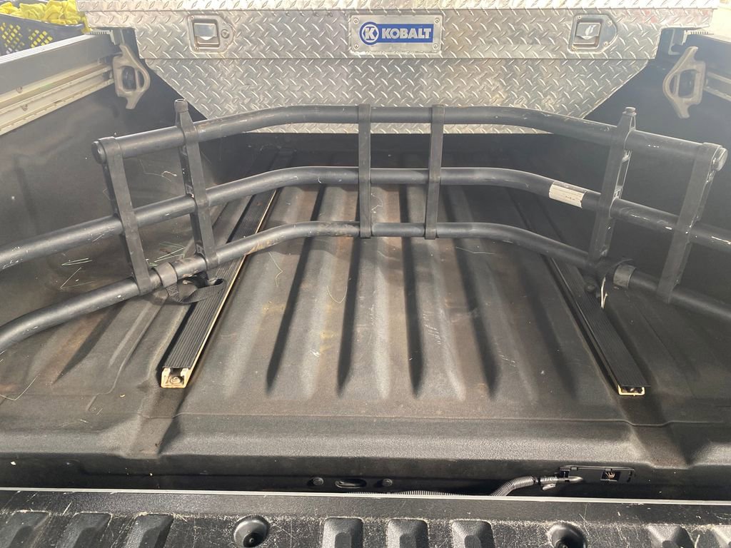 Used 2015 Nissan Frontier SV w/ SV Value Truck Package RWD image 10